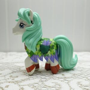 Hasbro My Little Pony D&D Mint Green Hair Leaf Cape